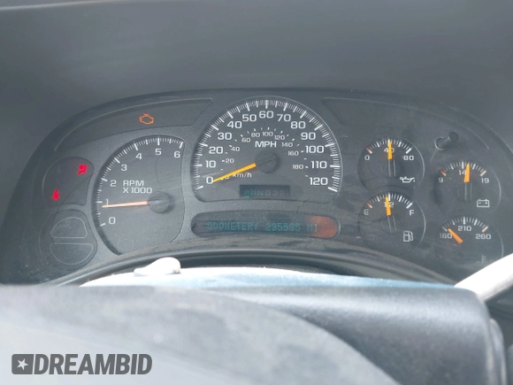 2005 Chevrolet Avalanche LS with VIN 3GNEC12Z15G267981, listed as a IAAI auction lot 42345543 with 235,585 mi miles and . Bid and sale history available at DreamBid. Image 7.