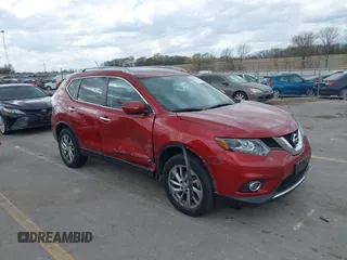 2015 Nissan Rogue SL with VIN 5N1AT2MV5FC870424, listed as a IAAI auction lot 41998532 with 110,684 mi miles. Bid and sale history available at carsss.com. Image 1.