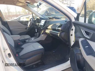2019 Subaru Forester Premium with VIN JF2SKAEC2KH521416, listed as a IAAI auction lot 41392632 with 101,052 mi miles. Bid and sale history available at carsss.com. Image 5.
