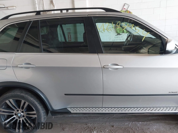 2013 BMW X5 xDrive35i z VIN 5UXZV4C55D0B09049, wystawiony jako IAAI lot #42193454 z przebiegiem 186 845 mil mil oraz . Historia ofert i sprzedaży dostępna na DreamBid. Obrazek 13.