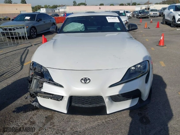 2020 Toyota GR Supra 3.0 with VIN WZ1DB4C05LW027440, listed as a IAAI auction lot 41118987 with 39,596 mi miles. Bid and sale history available at carsss.com. Image 12.