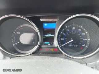 2014 Hyundai Sonata Hybrid Limited with VIN KMHEC4A47EA115911, listed as a IAAI auction lot 42038305 with 232,793 mi miles. Bid and sale history available at carsss.com. Image 7.