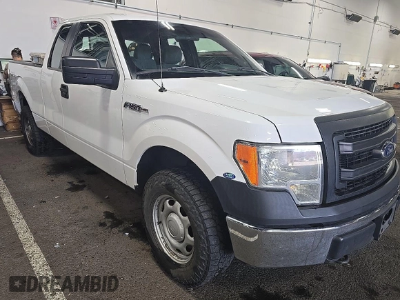 2013 Ford F-150 XL с VIN 1FTFX1EF1DKE89253, выставлен на аукционе IAAI как лот 42575807 с пробегом 211 037 миль миль и . История ставок и продаж доступна на DreamBid. Изображение 24.
