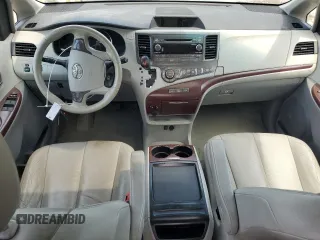 2011 Toyota Sienna XLE AAS с VIN 5TDYK3DCXBS040850, выставлен на аукционе Copart как лот 62155435 с пробегом 220 599 миль миль и Списание • Salvage title. История ставок и продаж доступна на DreamBid. Изображение 8.