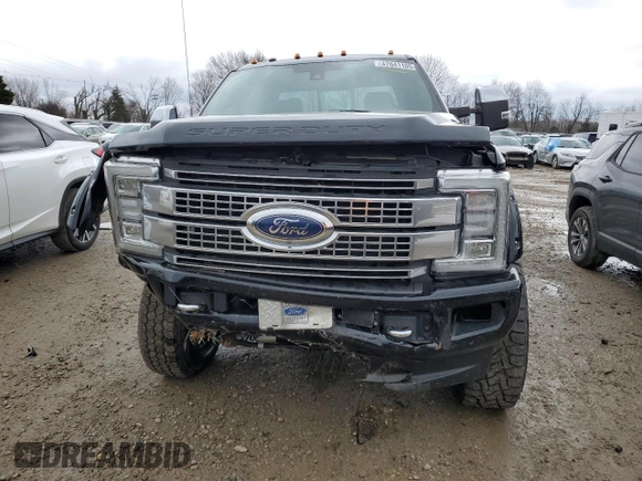 2018 Ford F-350 XL with VIN 1FT8W3BT8JEB07120, listed as a Copart auction lot 47641105 with 91,746 mi miles and Non Repairable. Bid and sale history available at DreamBid. Image 5.