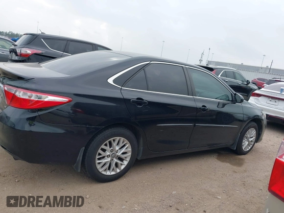 2017 Toyota Camry XLE with VIN 4T1BF1FK0HU344840, listed as a IAAI auction lot 41802154 with 132,807 mi miles. Bid and sale history available at carsss.com. Image 13.