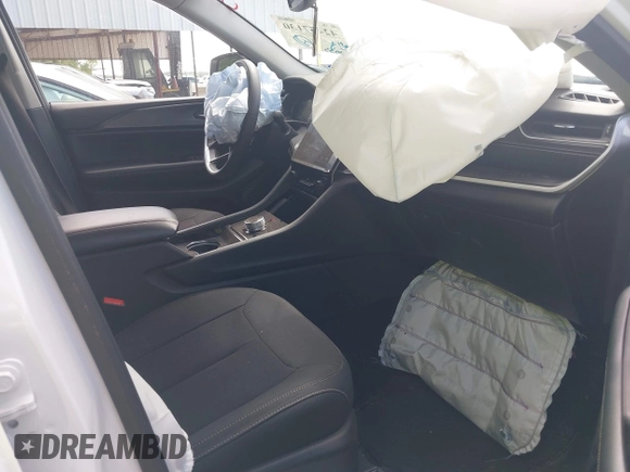 2023 Jeep Grand Cherokee Laredo с VIN 1C4RJHAG1PC641102, выставлен на аукционе IAAI как лот 42457130 с пробегом 50 533 миль миль и . История ставок и продаж доступна на DreamBid. Изображение 5.