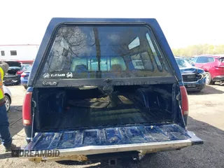 1996 GMC Sierra 1500 with VIN 1GTGC24F7TZ541482, listed as a IAAI auction lot 41968945 with 195,351 mi miles and . Bid and sale history available at DreamBid. Image 16.