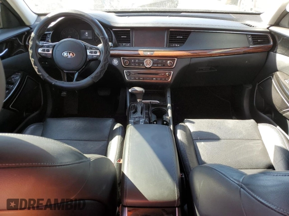 2017 Kia Cadenza Premium with VIN KNALC4J16H5084002, listed as a Copart auction lot 82050324 with 59,625 mi miles and Salvage Title. Bid and sale history available at carsss.com. Image 8.