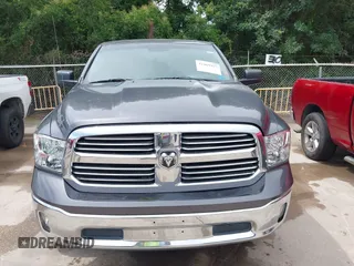 2015 Ram 1500 SLT z VIN 1C6RR6GT7FS742111, wystawiony jako IAAI lot #42469927 z przebiegiem 111 130 mil mil oraz . Historia ofert i sprzedaży dostępna na DreamBid. Obrazek 6.