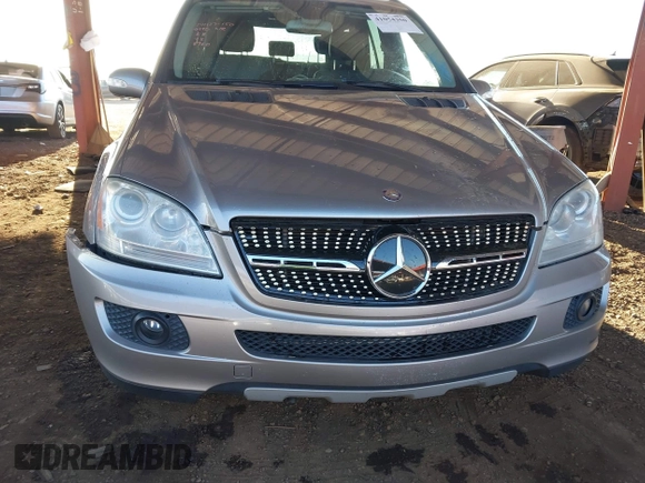 2006 Mercedes-Benz M 350 with VIN 4JGBB86EX6A098960, listed as a IAAI auction lot 41054350 with 175,855 mi miles and . Bid and sale history available at DreamBid. Image 12.