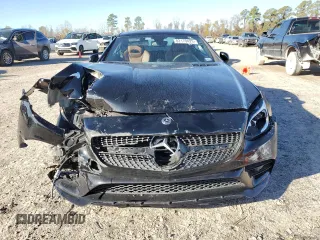 2019 Mercedes-Benz SLC 300 z VIN WDDPK3JA2KF160422, wystawiony jako Copart lot #82179423 z przebiegiem 31 052 mil mil oraz . Historia ofert i sprzedaży dostępna na DreamBid. Obrazek 5.
