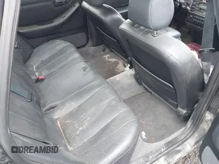 1998 Toyota Avalon XL with VIN 4T1BF18B3WU249425, listed as a IAAI auction lot 41960429 with Not Provided miles and . Bid and sale history available at DreamBid. Image 8.
