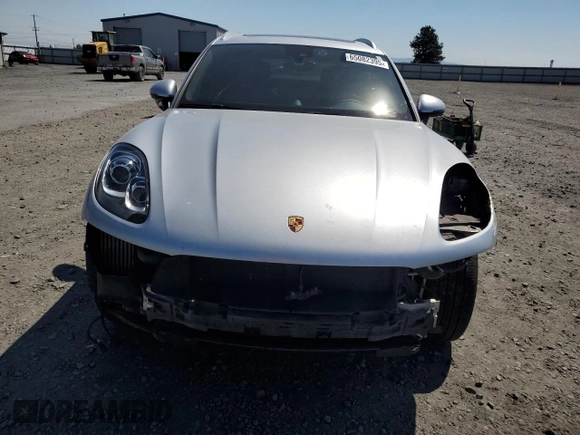 2018 Porsche Macan S with VIN WP1AB2A5XJLB32797, listed as a Copart auction lot 65082395 with 84,453 mi miles and Salvage title. Bid and sale history available at DreamBid. Image 5.