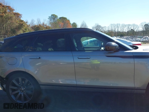 2018 Land Rover Range Rover Velar R-Dynamic HSE with VIN SALYM2RV4JA749910, listed as a IAAI auction lot 41796691 with 61,125 mi miles and . Bid and sale history available at DreamBid. Image 14.