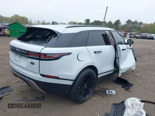 2018 Land Rover Range Rover Velar S z VIN SALYB2RX4JA774037, wystawiony jako IAAI lot #39309626 z przebiegiem 51 171 mil mil oraz . Historia ofert i sprzedaży dostępna na DreamBid. Obrazek 4.