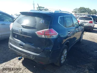 2015 Nissan Rogue S with VIN KNMAT2MT3FP567430, listed as a IAAI auction lot 41650408 with 155,654 mi miles. Bid and sale history available at carsss.com. Image 4.