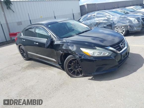2016 Nissan Altima SR with VIN 1N4AL3AP2GC142213, listed as a IAAI auction lot 41946863 with 100,858 mi miles and . Bid and sale history available at carsss.com. Image 1.