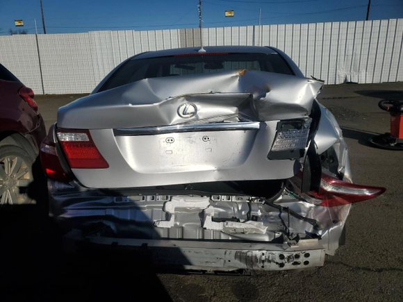 2009 Lexus LS 460 LWB with VIN JTHGL46FX95035992, listed as a Copart auction lot 46688365 with 109,763 mi miles and Salvage Title. Bid and sale history available at carsss.com. Image 6.