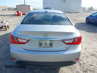 2014 Hyundai Sonata SE with VIN 5NPEC4ACXEH923397, listed as a IAAI auction lot 41748671 with 182,136 mi miles and . Bid and sale history available at DreamBid. Image 16.