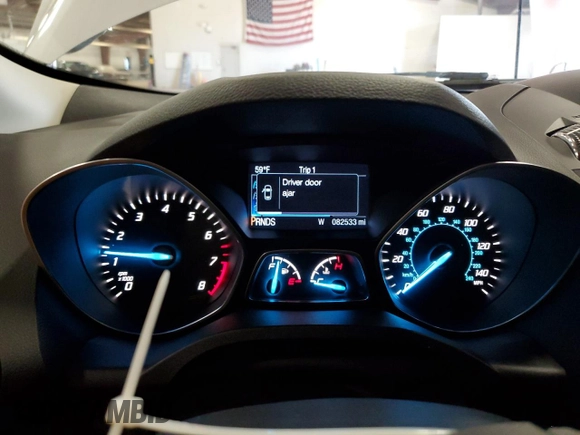 2014 Ford Escape Titanium with VIN 1FMCU9J92EUE32880, listed as a Copart auction lot 49133405 with 82,533 mi miles and Clean Title. Bid and sale history available at DreamBid. Image 9.