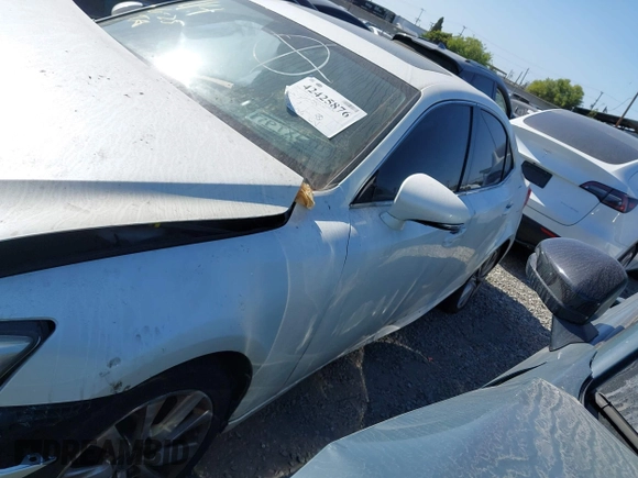 2016 Lexus IS 200t с VIN JTHBA1D24G5018116, выставлен на аукционе IAAI как лот 42425876 с пробегом 152 335 миль миль и . История ставок и продаж доступна на DreamBid. Изображение 15.