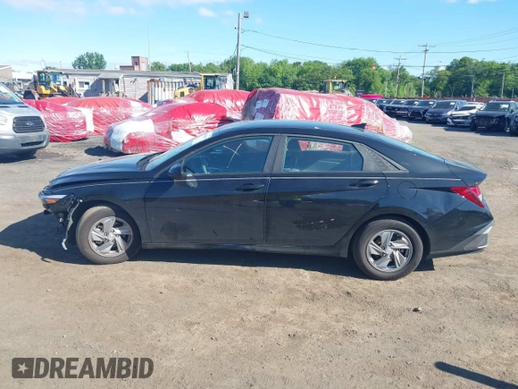 2024 Hyundai Elantra SE with VIN KMHLL4DGXRU729403, listed as a IAAI auction lot 42309484 with 17,252 mi miles and . Bid and sale history available at DreamBid. Image 14.