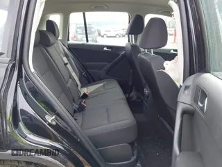 2018 Volkswagen Tiguan with VIN WVGBV7AX3JK002325, listed as a IAAI auction lot 41960059 with 57,619 mi miles and . Bid and sale history available at DreamBid. Image 8.