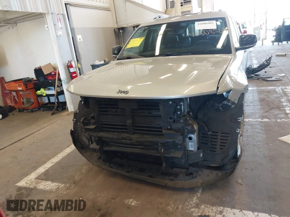 2021 Jeep Grand Cherokee Limited with VIN 1C4RJKBG2M8121372, listed as a IAAI auction lot 41808503 with 59,668 mi miles and . Bid and sale history available at DreamBid. Image 19.