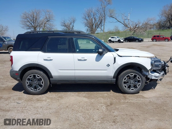 2025 Ford Bronco Sport Outer Banks with VIN 3FMCR9CN3SRE34345, listed as a IAAI auction lot 42081216 with 1,420 mi miles and . Bid and sale history available at DreamBid. Image 14.