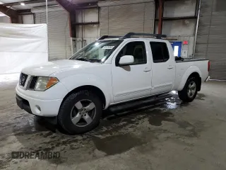2008 Nissan Frontier LE z VIN 1N6AD09W98C446588, wystawiony jako Copart lot #60479995 z przebiegiem 200 547 mil mil oraz Czysty tytuł • Clean title. Historia ofert i sprzedaży dostępna na DreamBid. Obrazek 1.