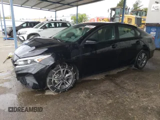 2024 Kia Forte LXS with VIN 3KPF24AD9RE790786, listed as a Copart auction lot 54427265 with 21,325 mi miles and Non Repairable. Bid and sale history available at DreamBid. Image 1.
