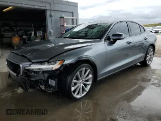 2019 Volvo S60 Momentum with VIN 7JR102FK3KG003852, listed as a Copart auction lot 88770525 with 89,455 mi miles and Non Repairable. Bid and sale history available at carsss.com. Image 1.
