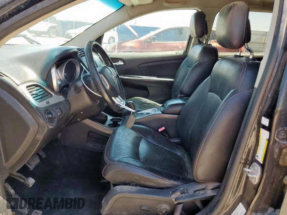 2014 Dodge Journey R/T z VIN 3C4PDCEG7ET285283, wystawiony jako Copart lot #57496895 z przebiegiem 122 391 mil mil oraz Szkoda całkowita • Salvage title. Historia ofert i sprzedaży dostępna na DreamBid. Obrazek 7.
