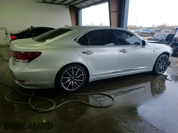 2014 Lexus LS 460 with VIN JTHCL5EF2E5022881, listed as a Copart auction lot 42444115 with 105,105 mi miles and Salvage title. Bid and sale history available at DreamBid. Image 13.