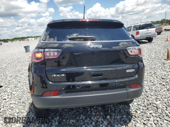 2024 Jeep Compass Latitude z VIN 3C4NJDBNXRT133089, wystawiony jako Copart lot #56872625 z przebiegiem 25 282 mil mil oraz Nie do naprawy • Non repairable. Historia ofert i sprzedaży dostępna na DreamBid. Obrazek 6.
