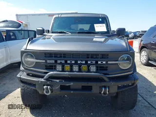 2022 Ford Bronco with VIN 1FMDE5BH9NLB87372, listed as a IAAI auction lot 42178135 with 71,585 mi miles and . Bid and sale history available at DreamBid. Image 12.