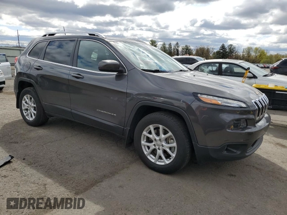 2016 Jeep Cherokee Latitude with VIN 1C4PJMCS8GW294304, listed as a Copart auction lot 53087875 with 61,800 mi miles and Salvage Title. Bid and sale history available at carsss.com. Image 4.