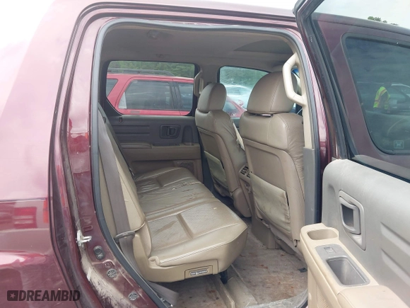 2008 Honda Ridgeline RTL with VIN 2HJYK16578H532810, listed as a IAAI auction lot 41948020 with 307,907 mi miles. Bid and sale history available at carsss.com. Image 8.