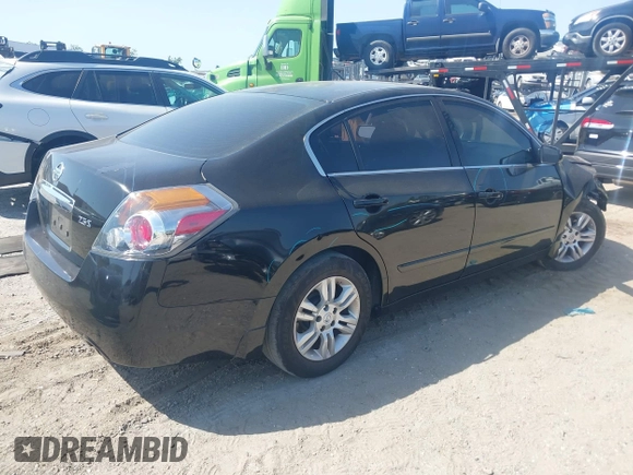2012 Nissan Altima S z VIN 1N4AL2AP1CN544538, wystawiony jako IAAI lot #42278662 z przebiegiem 206 199 mil mil oraz . Historia ofert i sprzedaży dostępna na DreamBid. Obrazek 4.