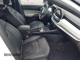 2025 Jeep Compass Limited with VIN 3C4NJDCN0ST502532, listed as a IAAI auction lot 42438283 with 2,709 mi miles and . Bid and sale history available at DreamBid. Image 5.