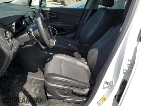2021 Chevrolet Trax LT with VIN KL7CJPSM4MB368224, listed as a Copart auction lot 49455004 with 9,040 mi miles and Salvage Title. Bid and sale history available at carsss.com. Image 7.