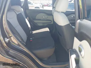 2014 Kia Soul with VIN KNDJN2A21E7011704, listed as a IAAI auction lot 41811365 with 162,252 mi miles. Bid and sale history available at carsss.com. Image 8.