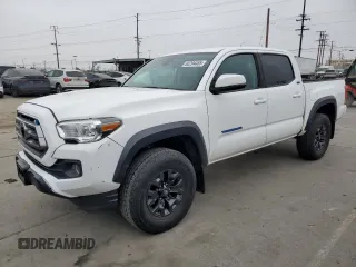 2021 Toyota Tacoma SR5 z VIN 5TFAZ5CN0MX112308, wystawiony jako Copart lot #60294465 z przebiegiem 102 635 mil mil oraz Szkoda całkowita • Salvage title. Historia ofert i sprzedaży dostępna na DreamBid. Obrazek 1.