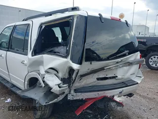 2017 Ford Expedition XLT с VIN 1FMJU1HT5HEA63196, выставлен на аукционе IAAI как лот 42423484 с пробегом 85 932 миль миль и . История ставок и продаж доступна на DreamBid. Изображение 6.