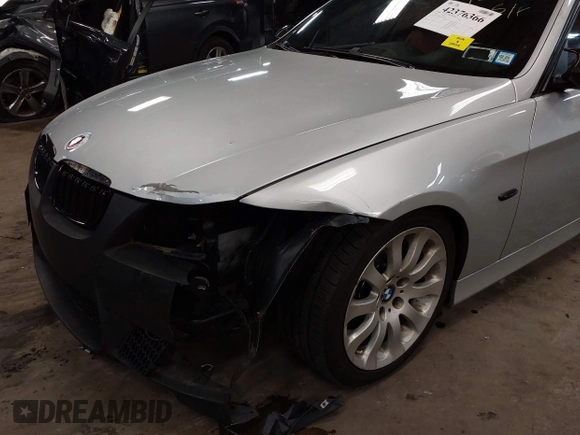 2007 BMW 3 Series 335i with VIN WBAVB73567P101199, listed as a IAAI auction lot 42376366 with 76,839 mi miles and . Bid and sale history available at DreamBid. Image 6.