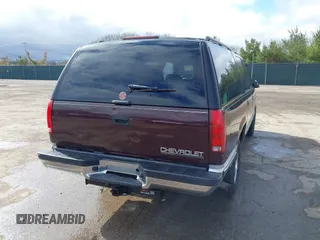 1997 Chevrolet Suburban with VIN 3GNFK16R8VG144969, listed as a IAAI auction lot 42070555 with 197,580 mi miles and . Bid and sale history available at DreamBid. Image 4.