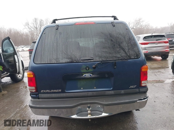 2000 Ford Explorer XLT z VIN 1FMZU73X0YZC01123, wystawiony jako IAAI lot #41487199 z przebiegiem 143 697 mil mil oraz . Historia ofert i sprzedaży dostępna na DreamBid. Obrazek 16.