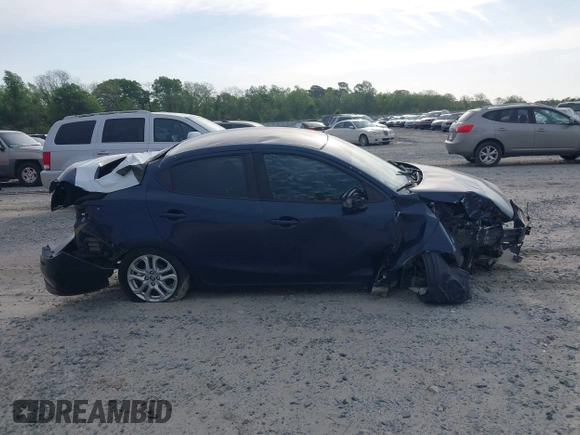 2016 Scion iA with VIN 3MYDLBZV1GY129384, listed as a IAAI auction lot 41978059 with 166,182 mi miles. Bid and sale history available at carsss.com. Image 13.