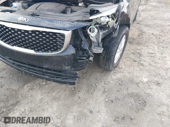 2016 Kia Sedona LX with VIN KNDMB5C19G6087692, listed as a IAAI auction lot 41187134 with 1 mi miles. Bid and sale history available at carsss.com. Image 6.